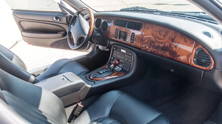 2000 Jaguar X100 XKR - Image 4 of 9