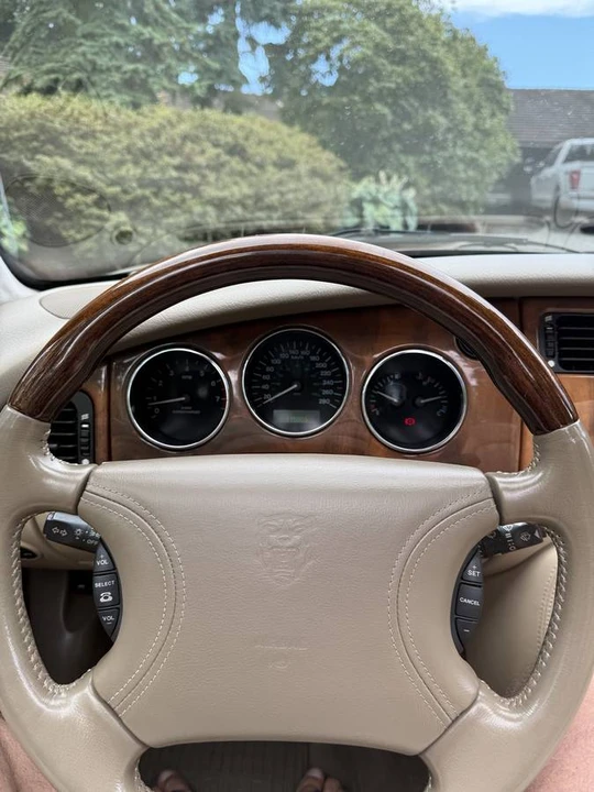 2000 Jaguar X100 XKR - Image 10 of 24