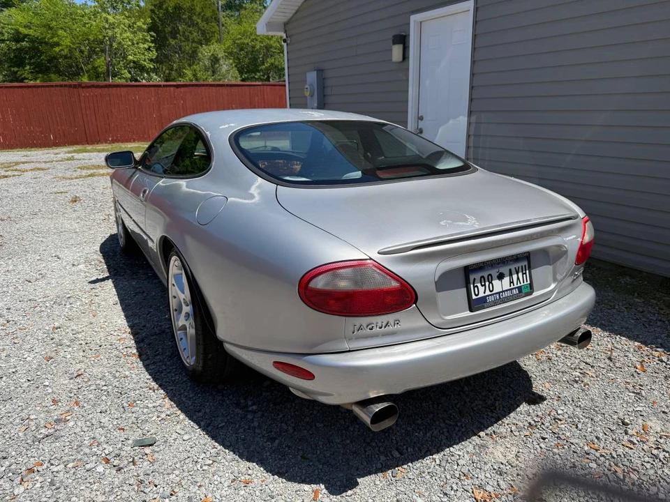 2000 Jaguar X100 XKR - Image 4 of 9