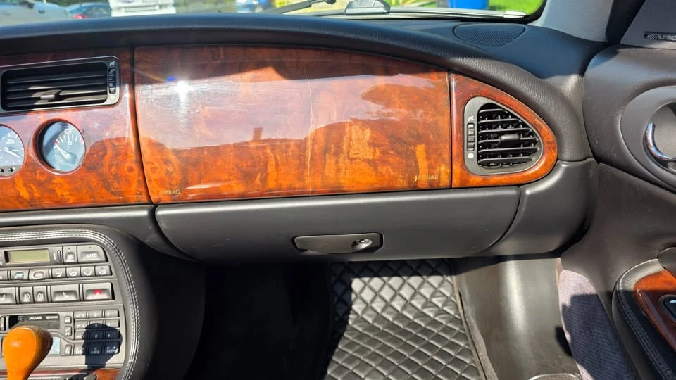 2000 Jaguar X100 XKR - Image 10 of 20