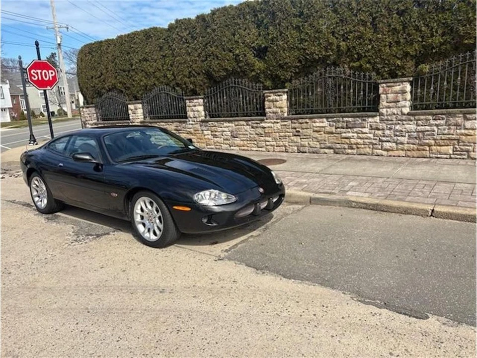 2000 Jaguar X100 XKR - Image 2 of 12
