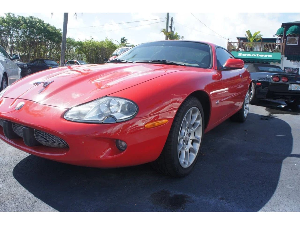 2000 Jaguar X100 XKR - Image 2 of 23