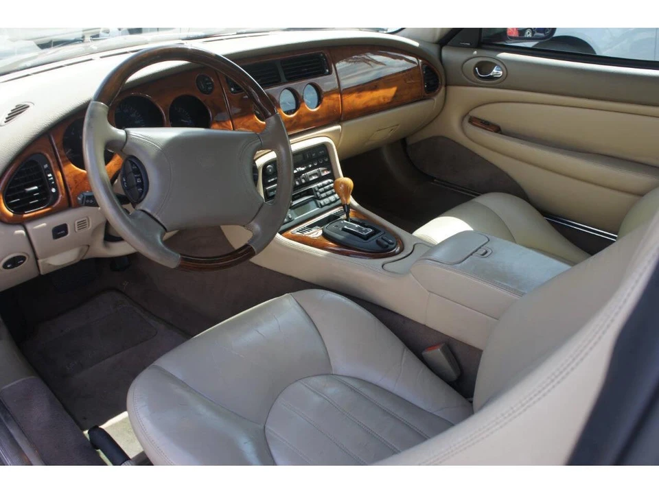 2000 Jaguar X100 XKR - Image 12 of 23
