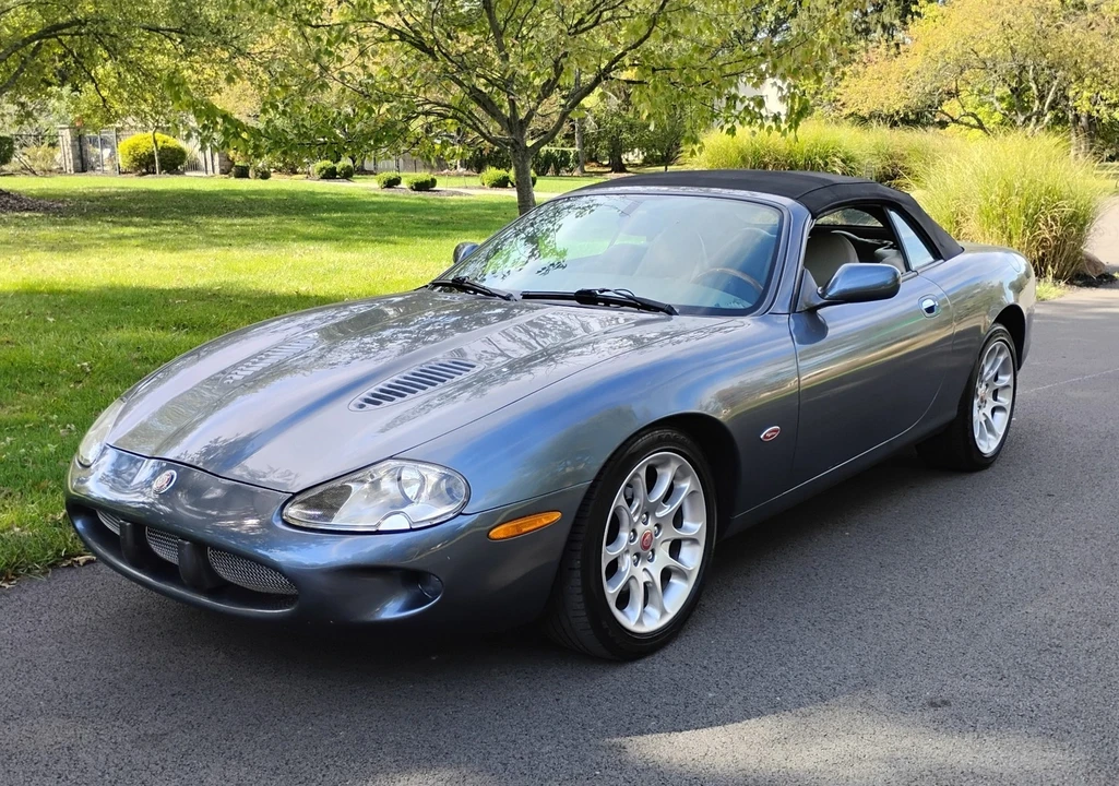 2000 Jaguar X100 XKR - Image 2 of 13