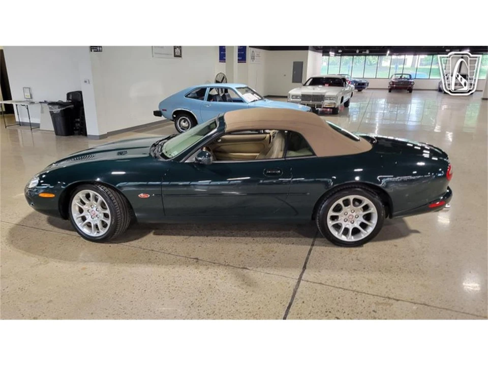 2000 Jaguar X100 XKR - Image 2 of 31