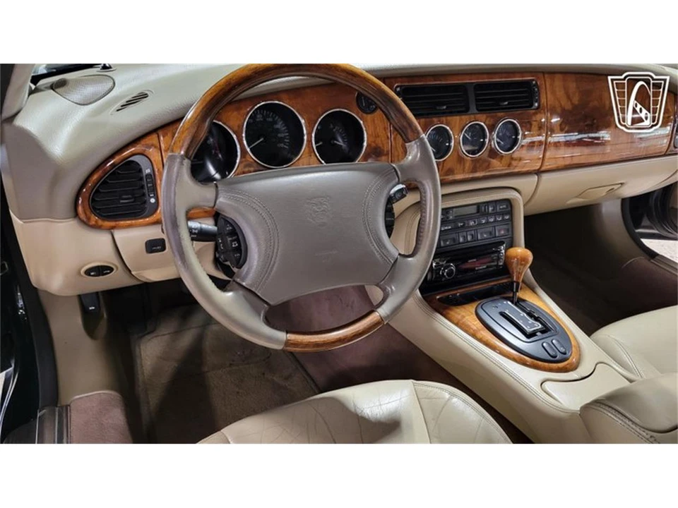 2000 Jaguar X100 XKR - Image 15 of 31