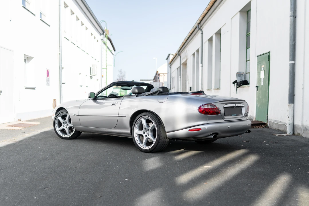 2000 Jaguar X100 XKR - Image 7 of 31