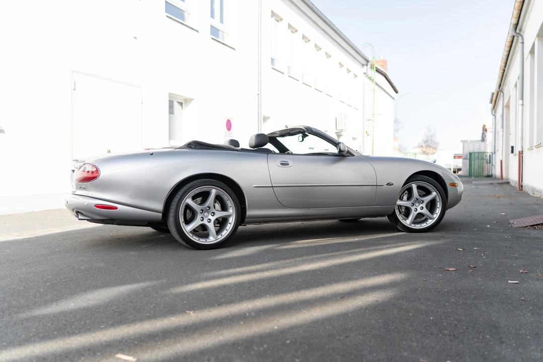 2000 Jaguar X100 XKR - Image 14 of 31