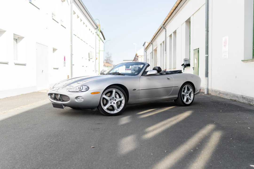 2000 Jaguar X100 XKR - Image 16 of 31