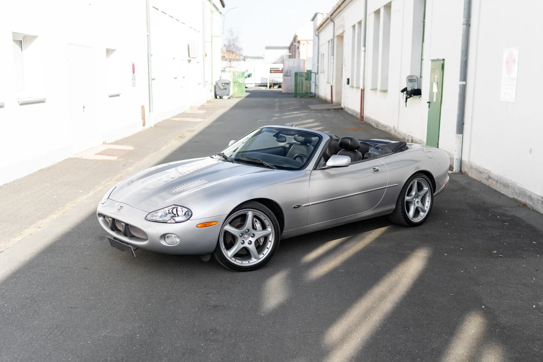 2000 Jaguar X100 XKR - Image 8 of 31