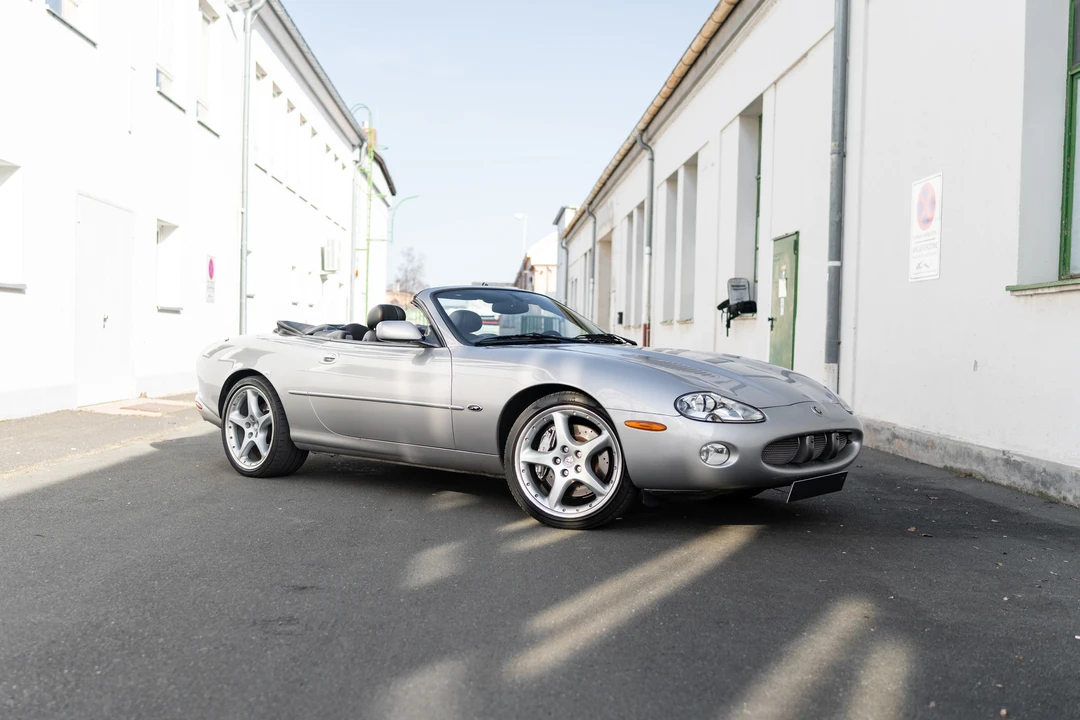 2000 Jaguar X100 XKR - Image 18 of 31