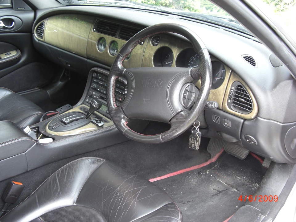 2000 Jaguar X100 XKR - Image 3 of 5