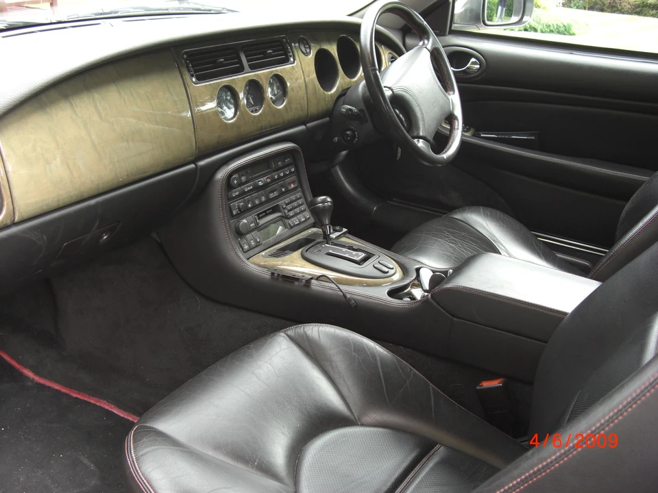 2000 Jaguar X100 XKR - Image 4 of 5