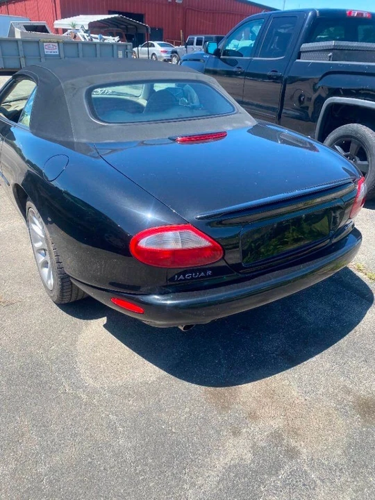 2000 Jaguar X100 XKR - Image 2 of 5