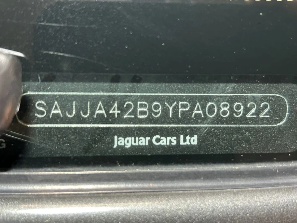 2000 Jaguar X100 XKR - Image 16 of 21