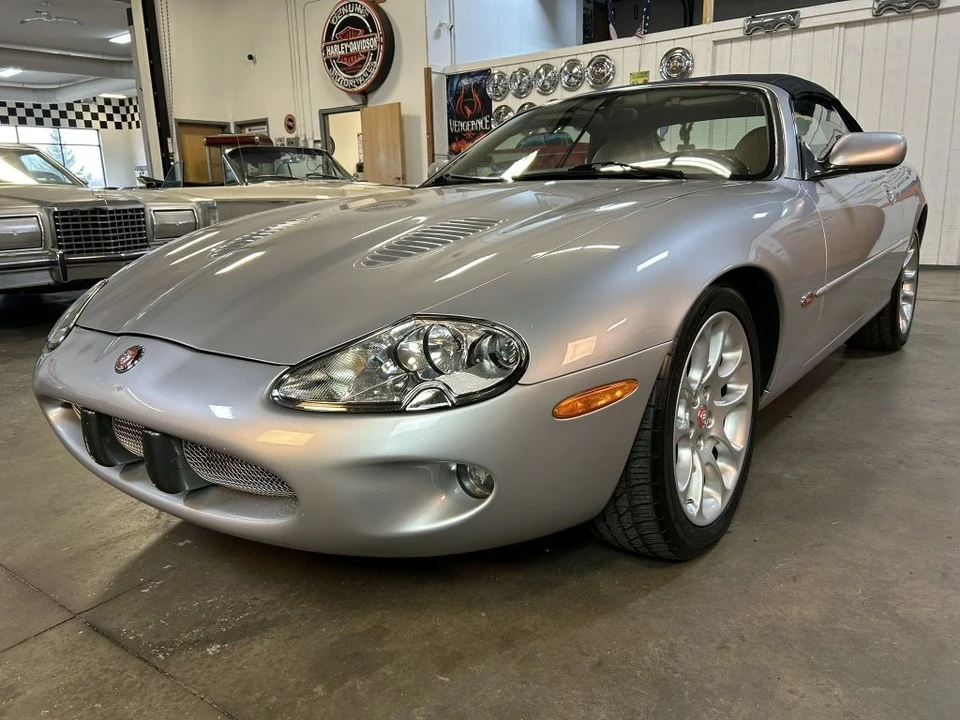 2000 Jaguar X100 XKR - Image 9 of 12