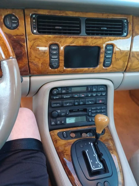 2000 Jaguar X100 XKR - Image 13 of 19