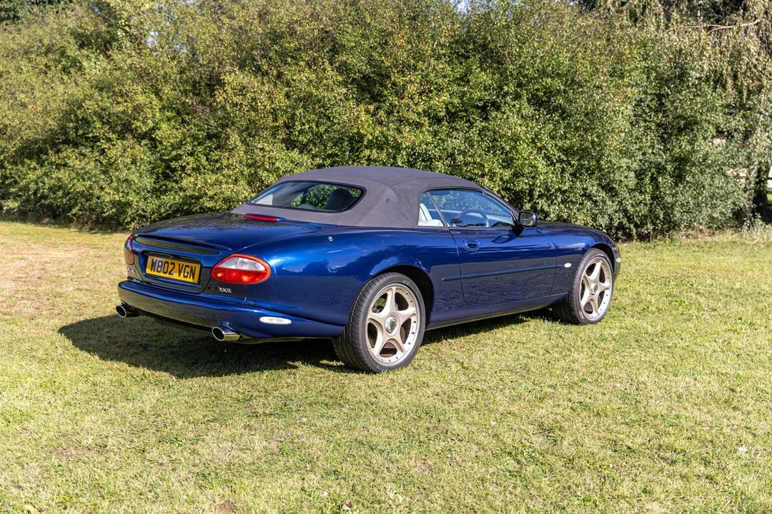 2000 Jaguar X100 XKR - Image 25 of 30