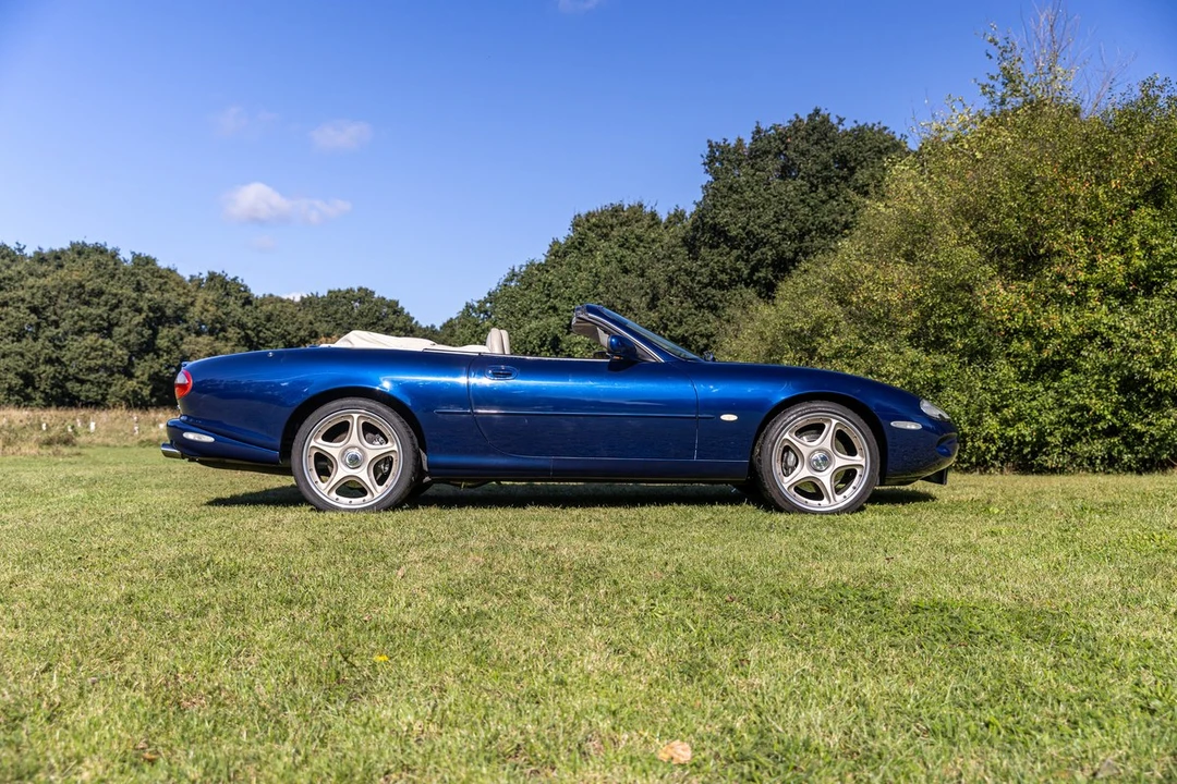 2000 Jaguar X100 XKR - Image 28 of 30