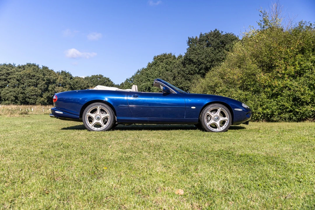 2000 Jaguar X100 XKR - Image 29 of 30