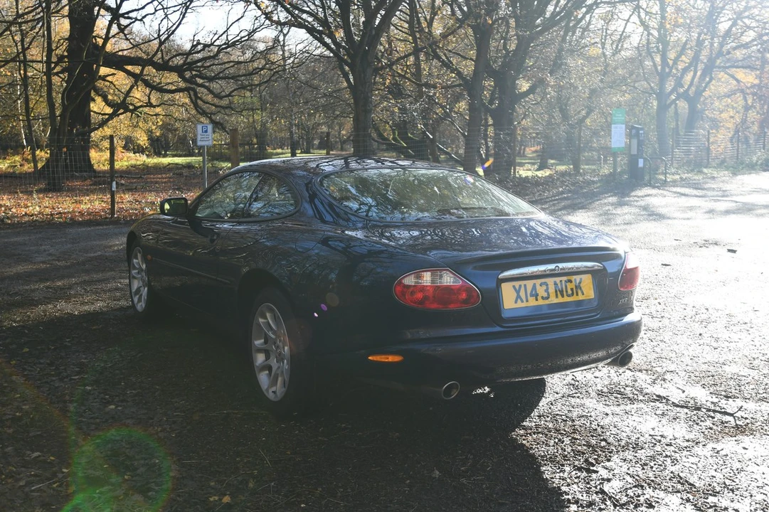 2000 Jaguar X100 XKR - Image 9 of 30