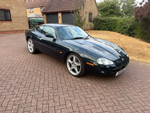 2000 Jaguar XKR X100