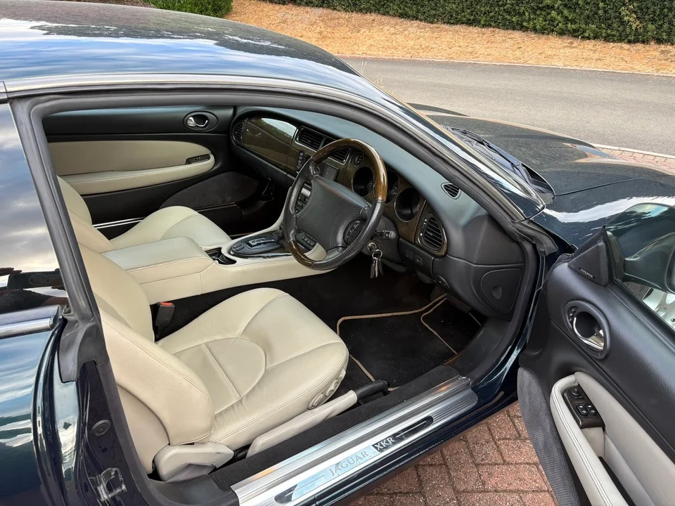 2000 Jaguar X100 XKR - Image 15 of 30