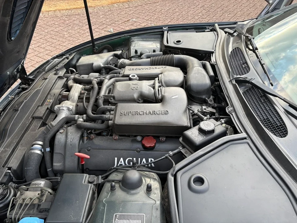 2000 Jaguar X100 XKR - Image 24 of 30