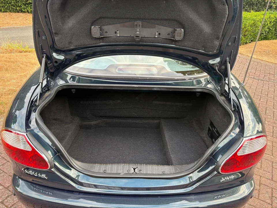 2000 Jaguar X100 XKR - Image 22 of 30