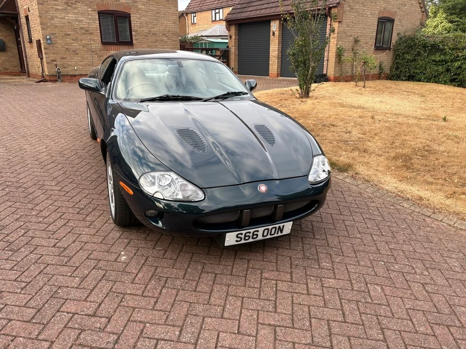 2000 Jaguar X100 XKR - Image 10 of 30