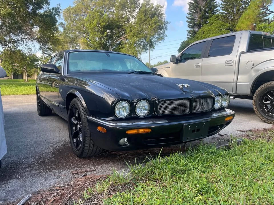 2000 Jaguar X308 XJR - Image 2 of 12