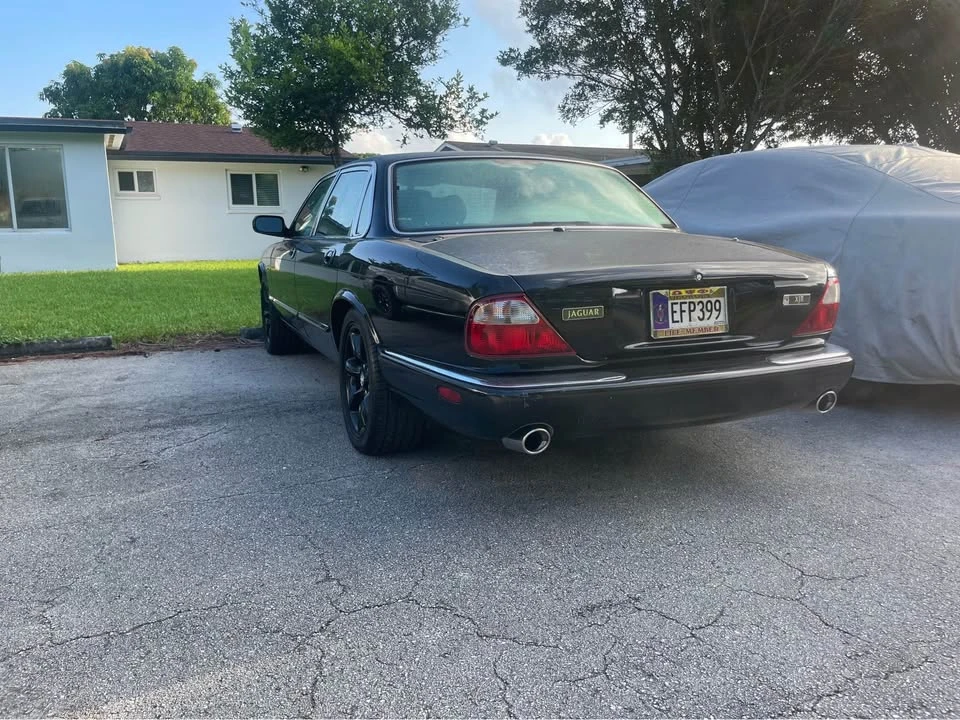 2000 Jaguar X308 XJR - Image 3 of 12