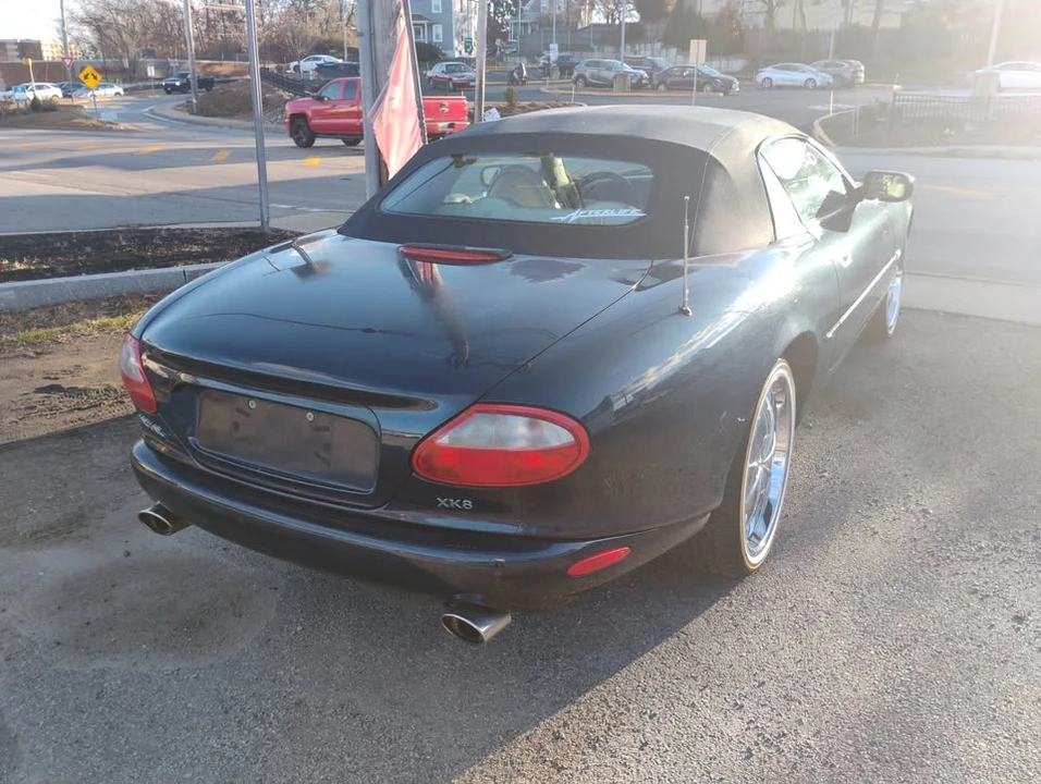 2000 Jaguar X100 XK8 - Image 3 of 4