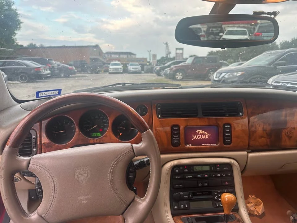 2000 Jaguar X100 XK8 - Image 3 of 8