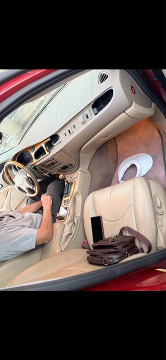2000 Jaguar S-Type 2nd Gen - Image 4 of 4
