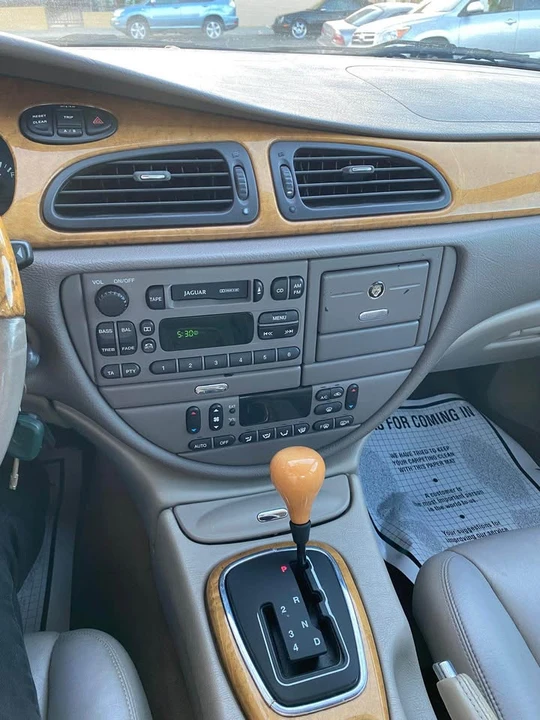 2000 Jaguar S-Type 2nd Gen - Image 13 of 16