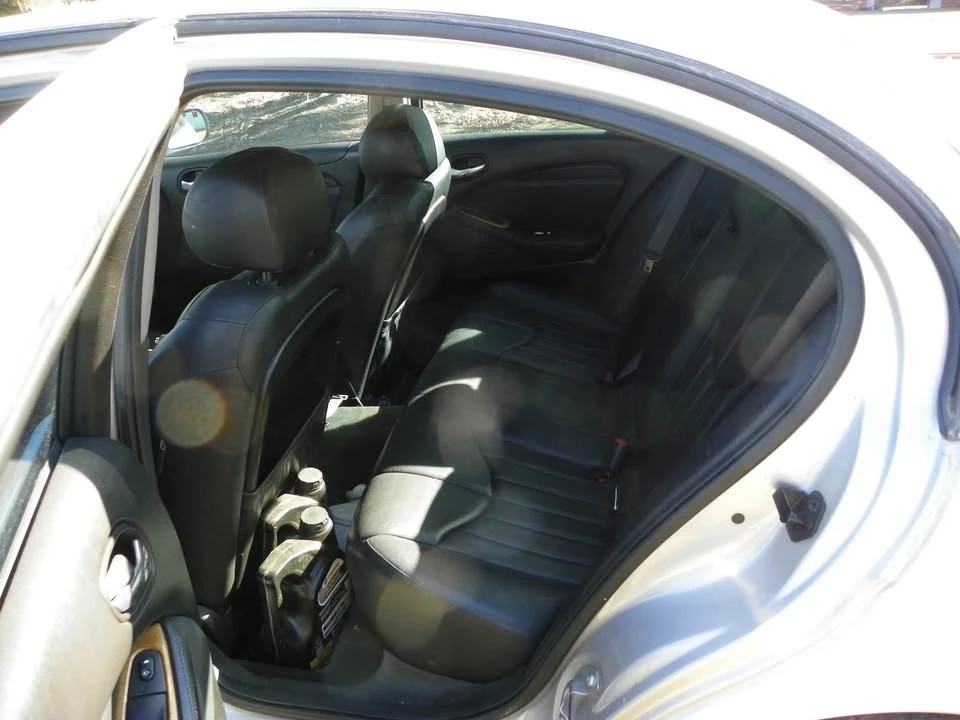 2000 Jaguar S-Type 2nd Gen - Image 7 of 11