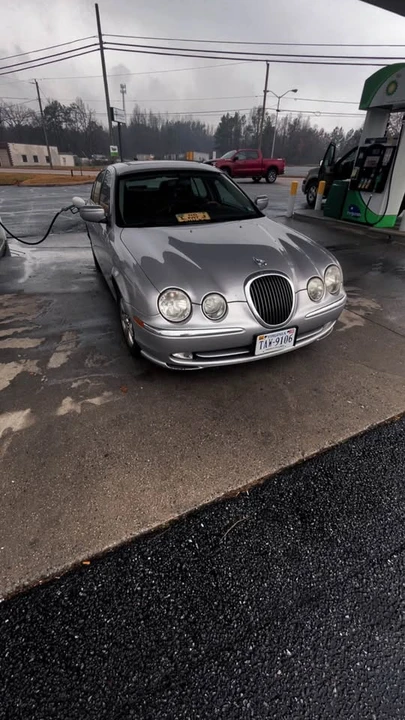 2000 Jaguar S-Type 2nd Gen - Image 2 of 11