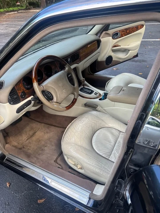 2000 Jaguar X308 XJ - Image 4 of 8