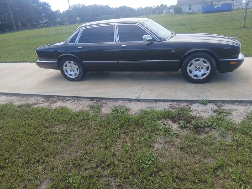 2000 Jaguar X308 XJ - Image 3 of 12