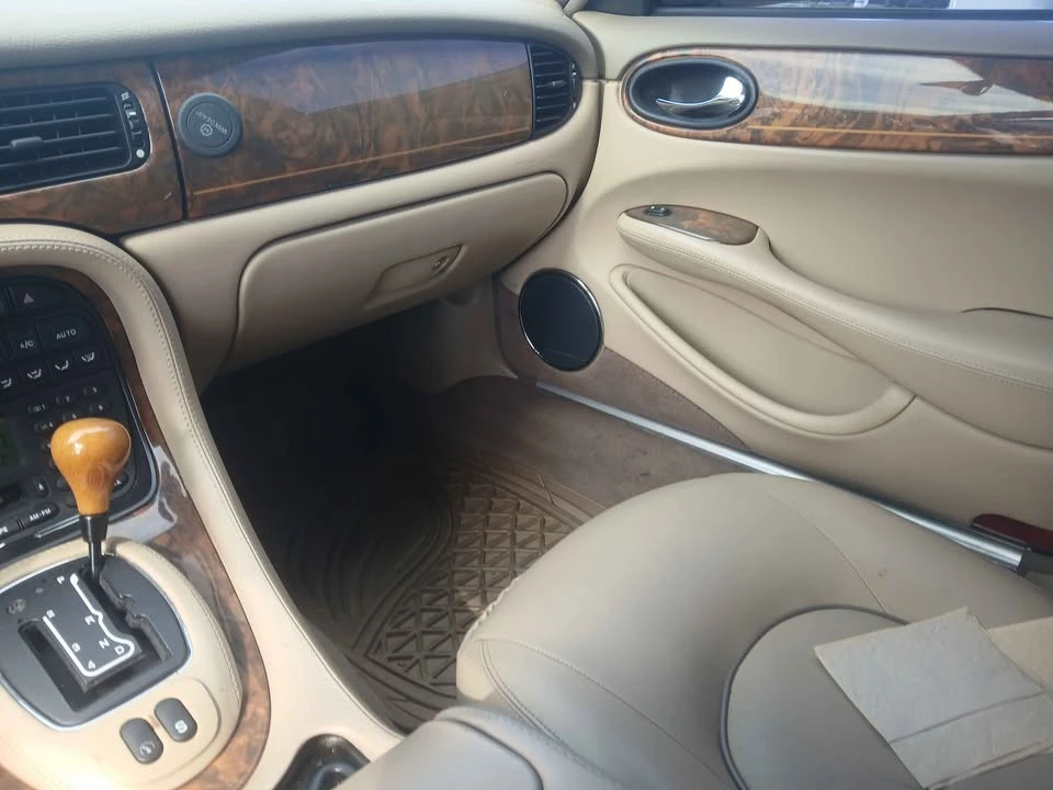 2000 Jaguar X308 XJ - Image 10 of 12