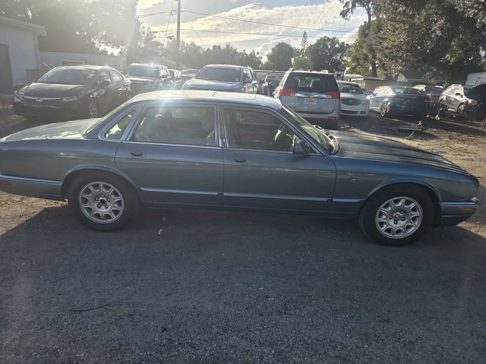2000 Jaguar X308 XJ - Image 6 of 17