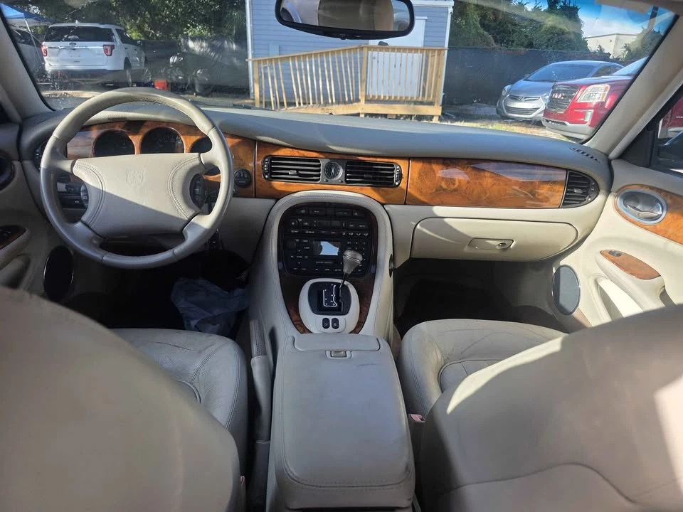 2000 Jaguar X308 XJ - Image 12 of 17