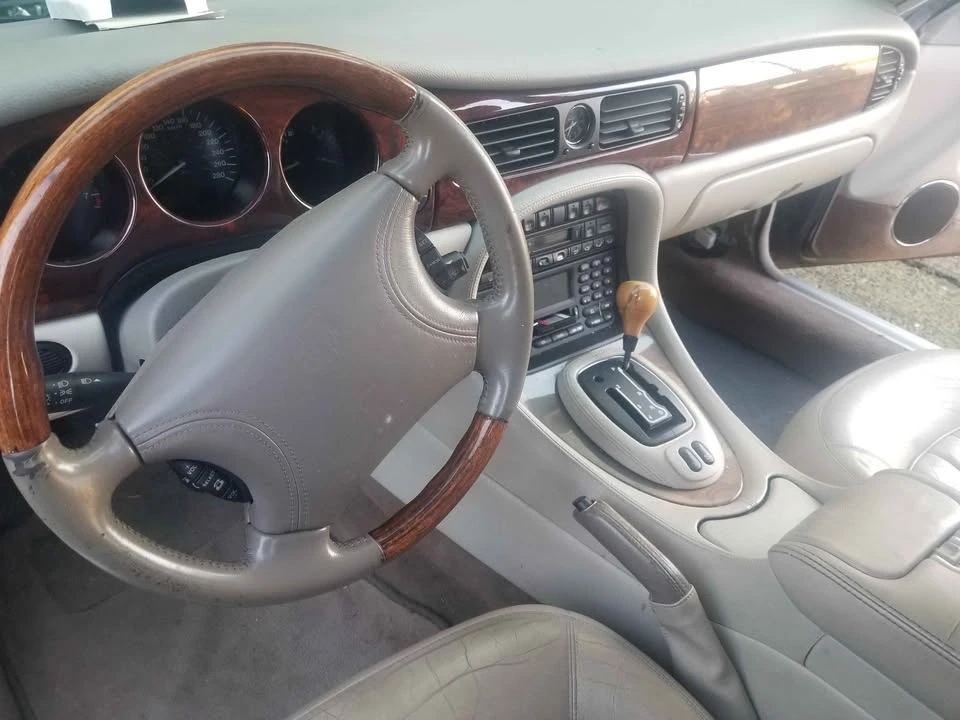 2000 Jaguar X308 XJ - Image 8 of 16