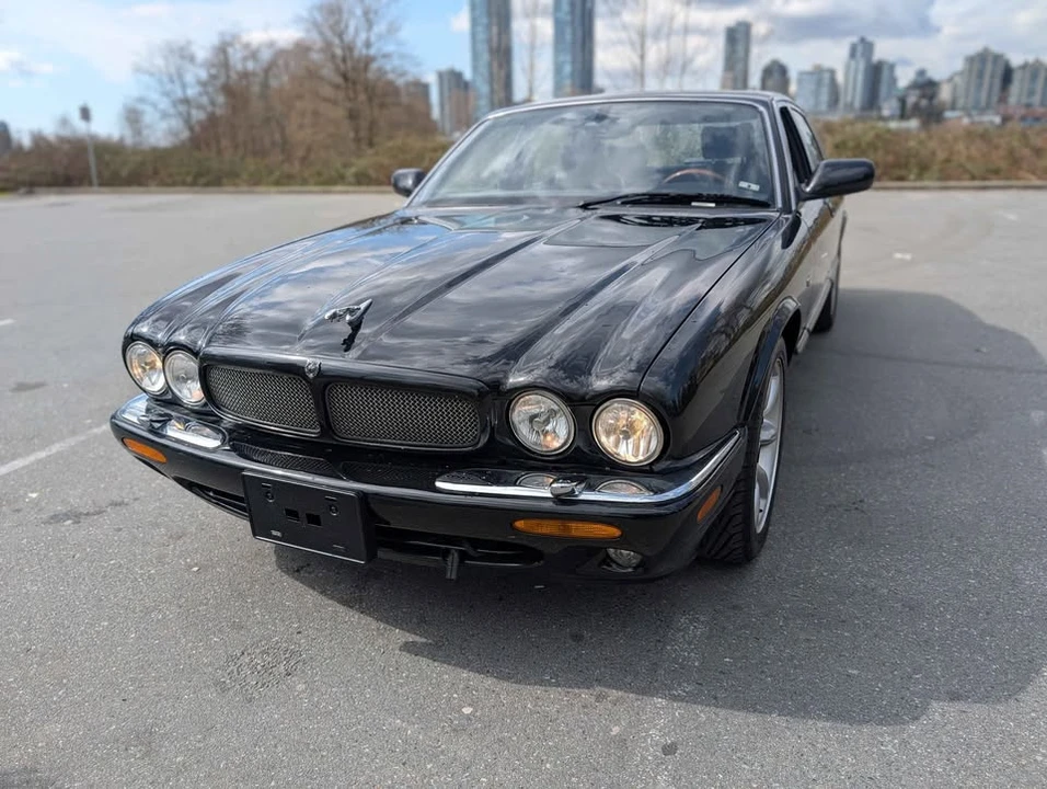 2000 Jaguar X308 XJR - Image 2 of 19