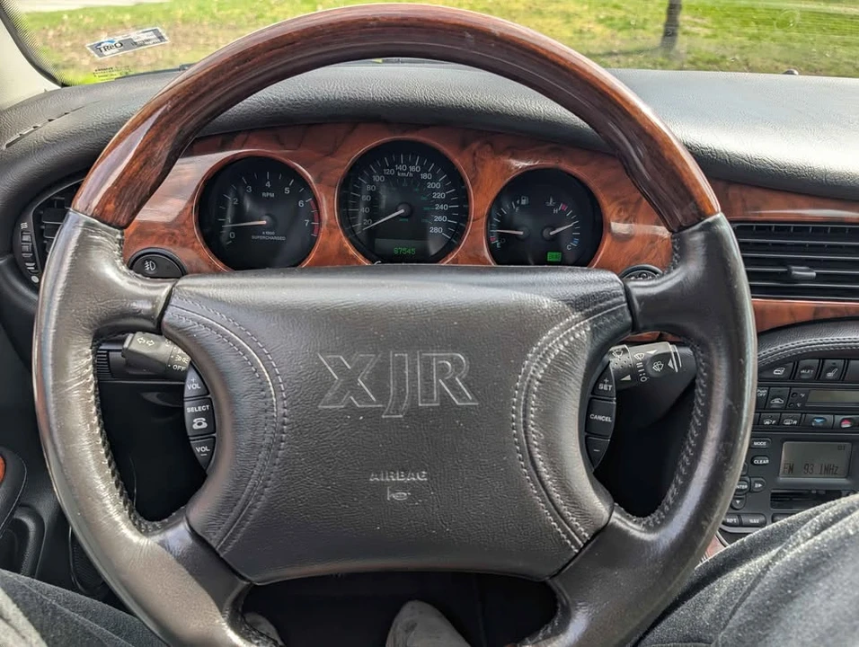 2000 Jaguar X308 XJR - Image 13 of 19