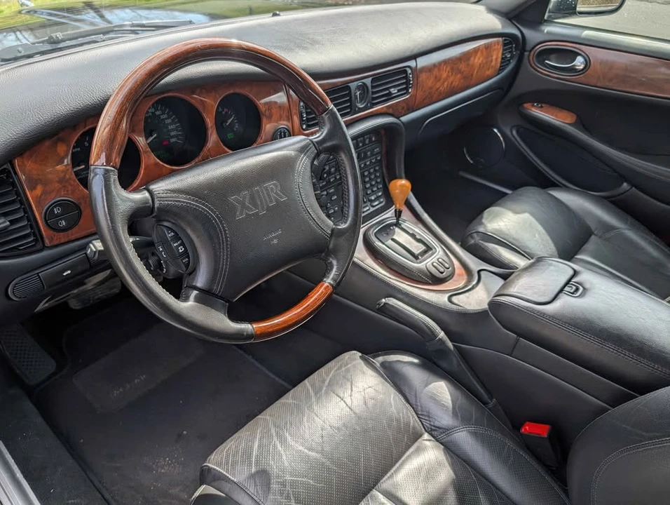 2000 Jaguar X308 XJR - Image 9 of 19