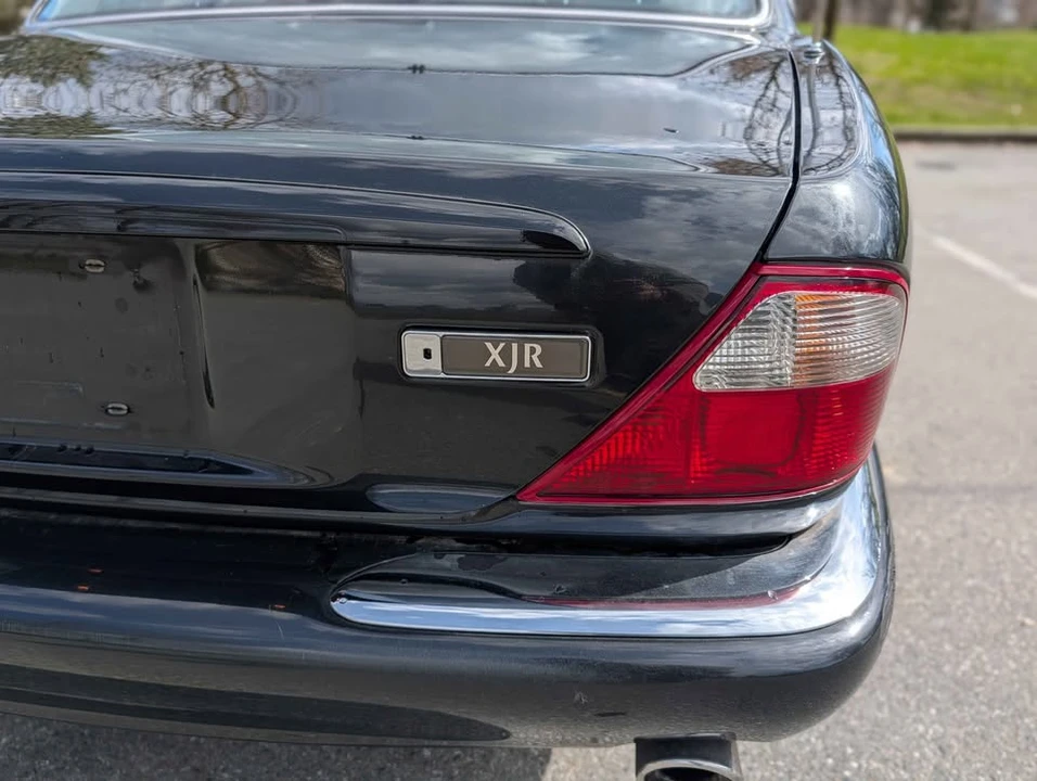 2000 Jaguar X308 XJR - Image 3 of 19