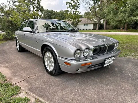 2000 Jaguar XJ