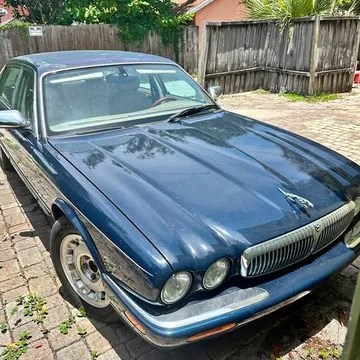 2000 Jaguar XJ Vanden Plas
